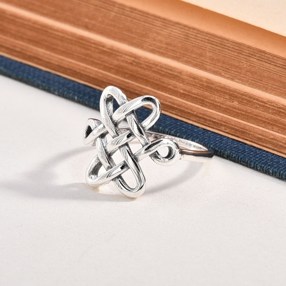 Jewelry - Sterling Celtic Ring